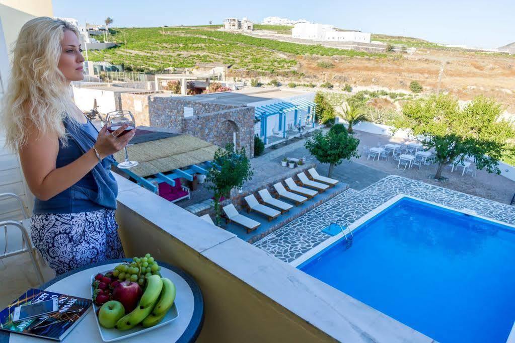 Zorbas Hotel Santorini Пиргос Экстерьер фото